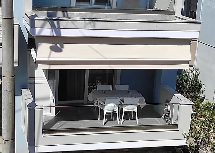 Nastazia * Néa Péramos